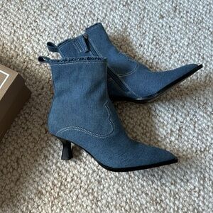 Dolce Vita Austin Boots
